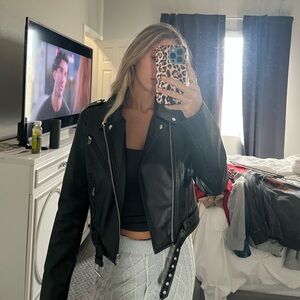 Lioness leather jackett